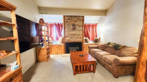 2BDR Walk to Ski Lifts and Main St Breckenridge
